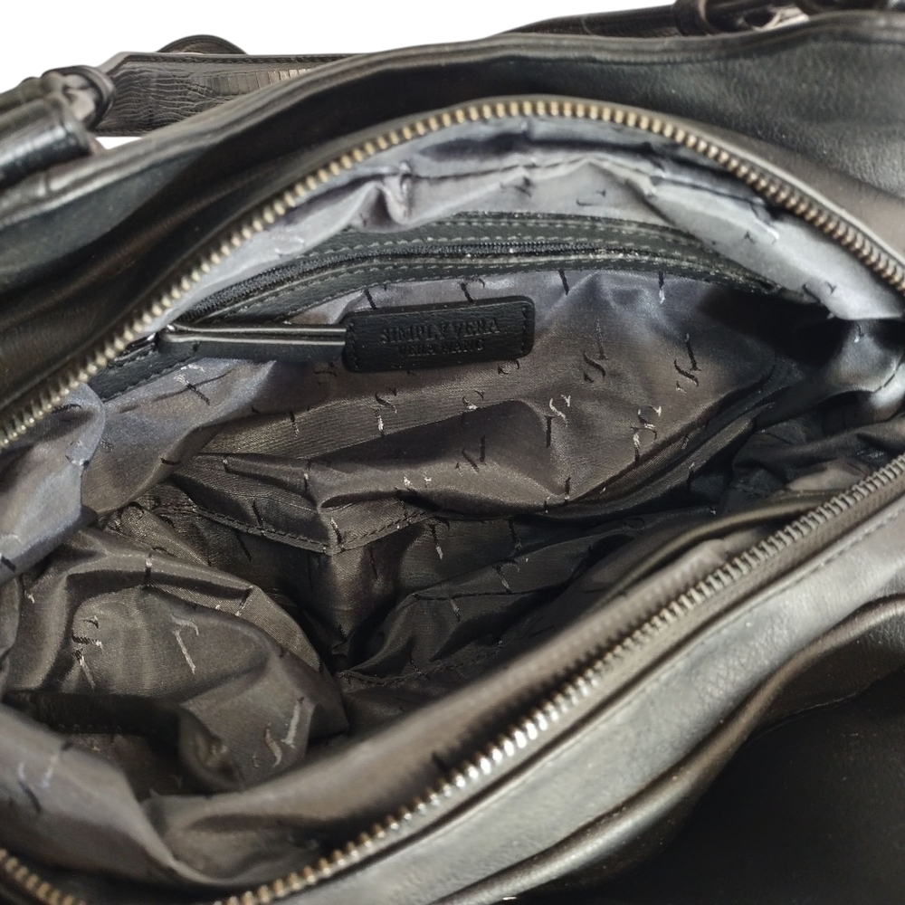 Simply Vera Vera Wang Black PU Shoulder Crossbody Handbag Multi Pockets Dividers - Picture 5 of 11